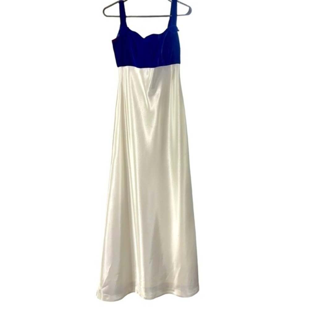 VTG y2k /90s Velvet and Satin Prom Dress size 8-9